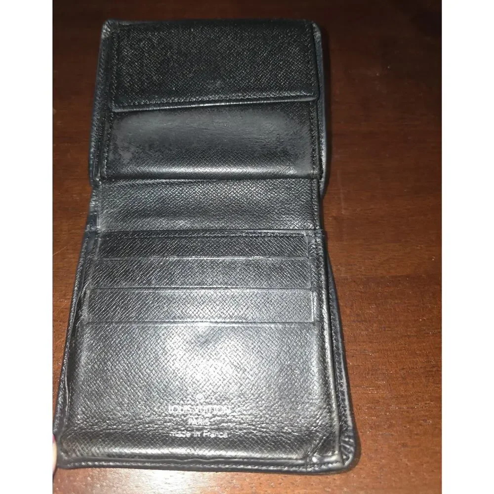 Vintage Louis Vuitton Black Taiga Bi-Fold Wallet Men